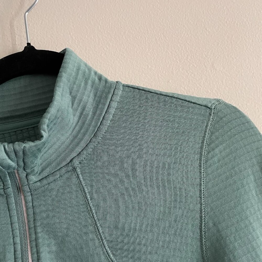 DSG Women S Muted Algae Outdoor Moisture Wicking Run 1/2 Zip Pullover NWT - Picture 8 of 15